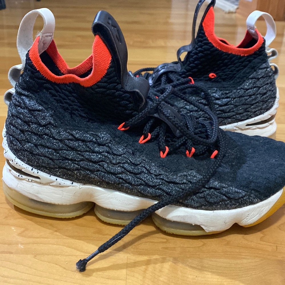 Nike Lebron XV15  AQ 2363-002 Bright Crimson
